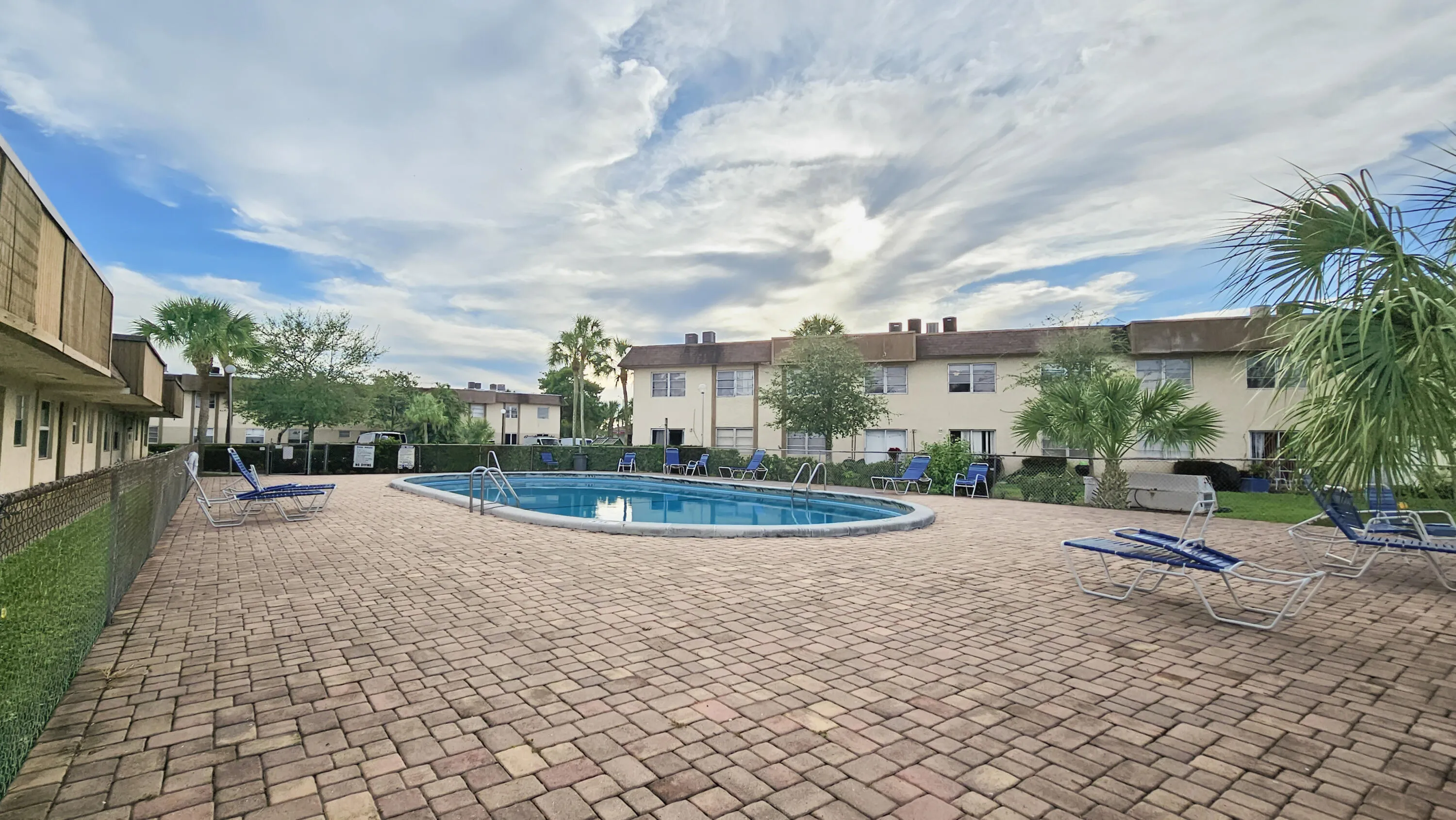 416 Lake Dr_Final Pics_019