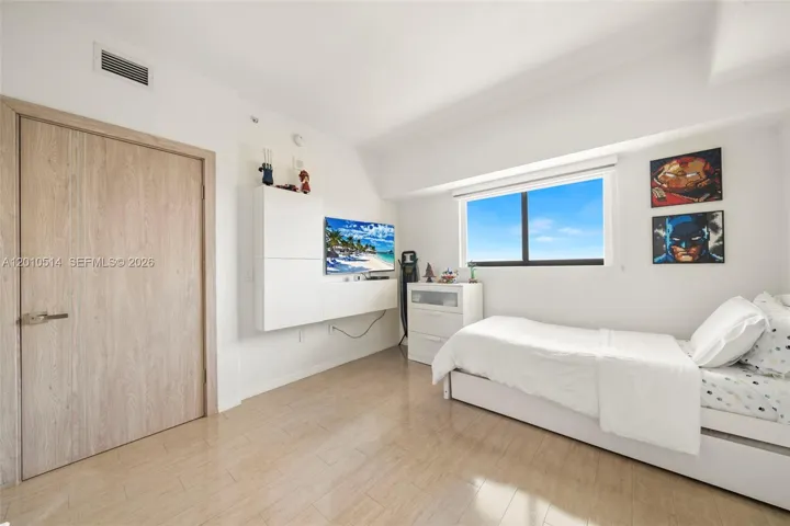 2nd Bedroom