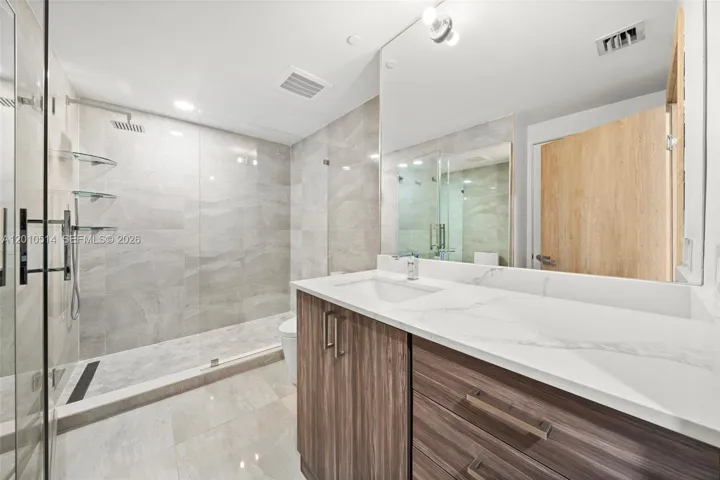 2nd Bathroom