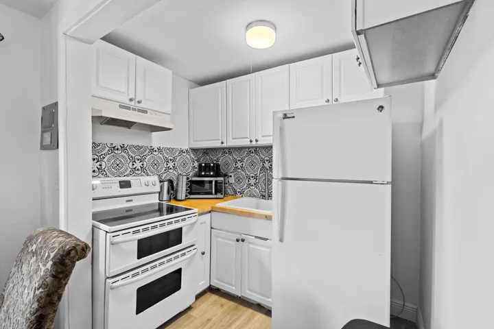 50-web-or-mls-A7406425