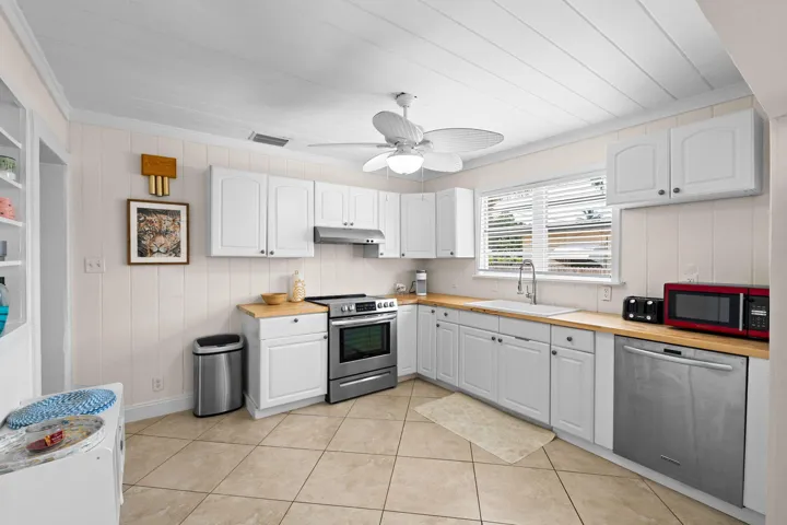 22-web-or-mls-A7406351