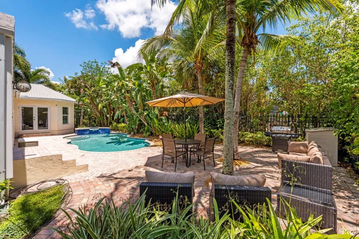 6-web-or-mls-A7406287