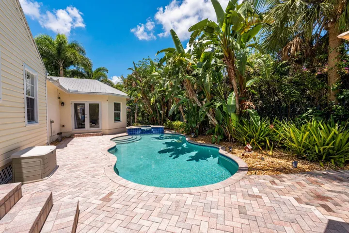 7-web-or-mls-A7406288