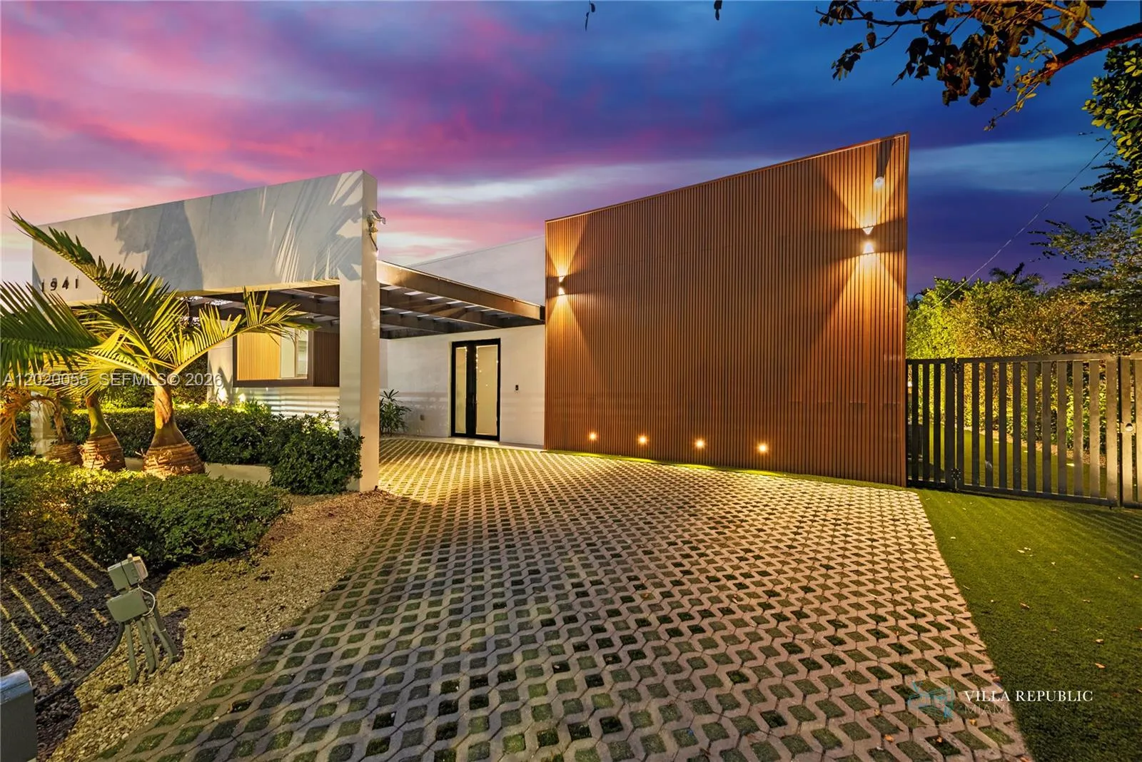 Property photo 99