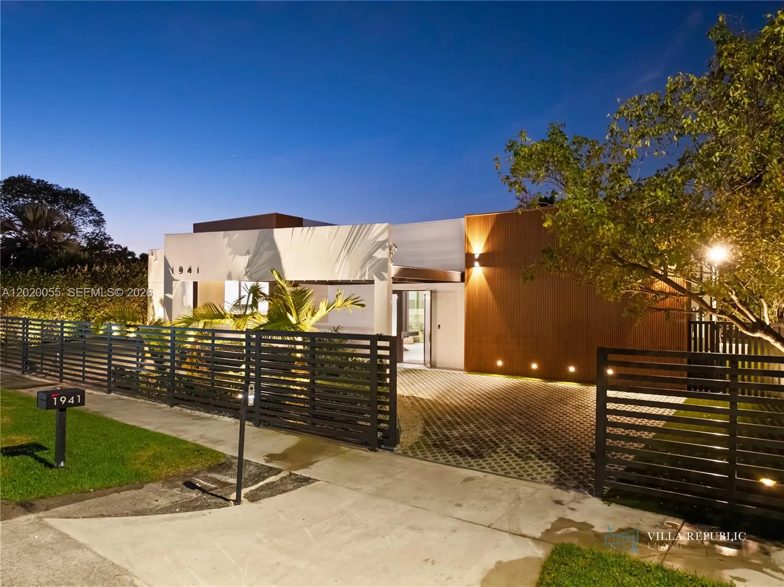 Property photo 95