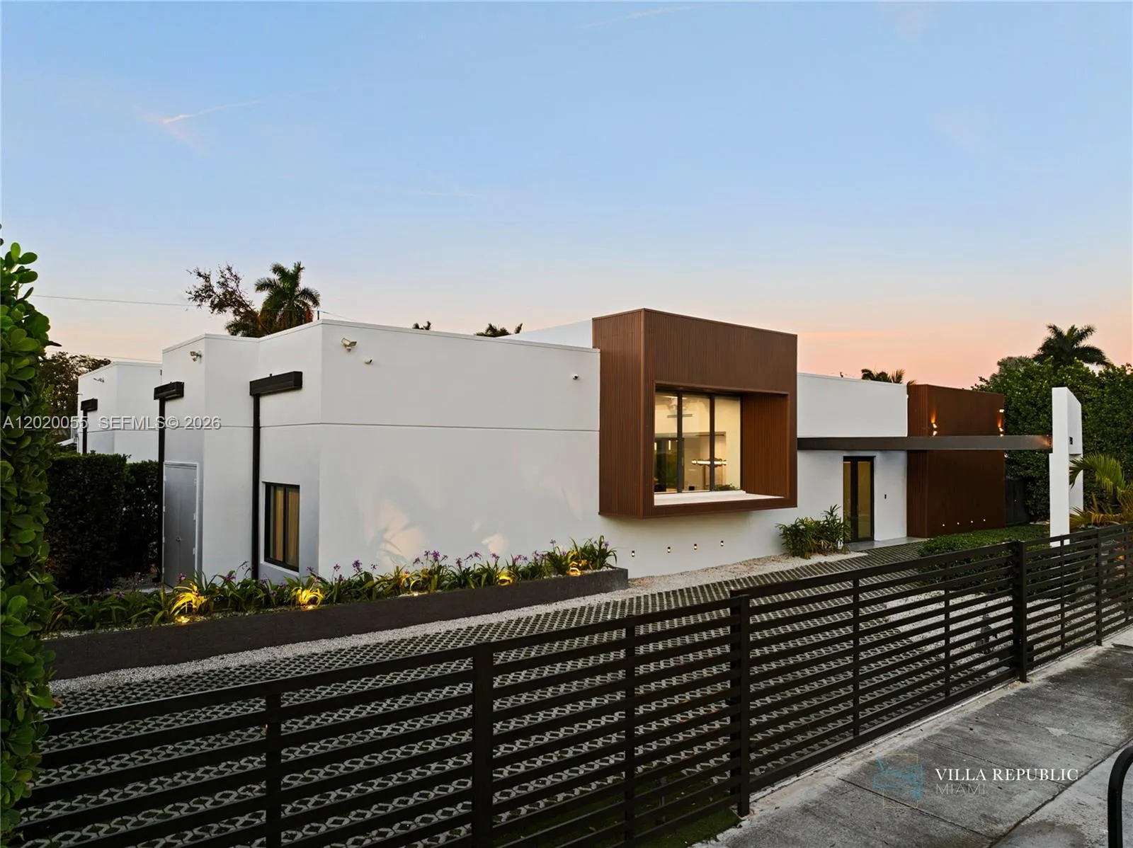 Property photo 93