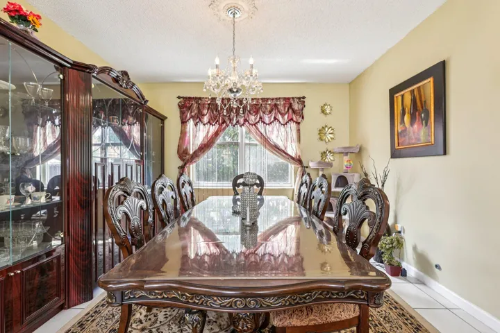 15-web-or-mls-E Royal Cove Cir-S0504-015