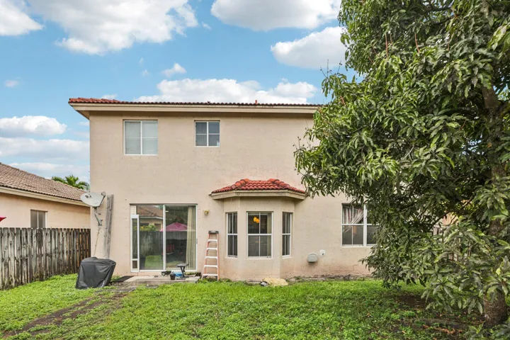 44-web-or-mls-E Royal Cove Cir-S0504-044
