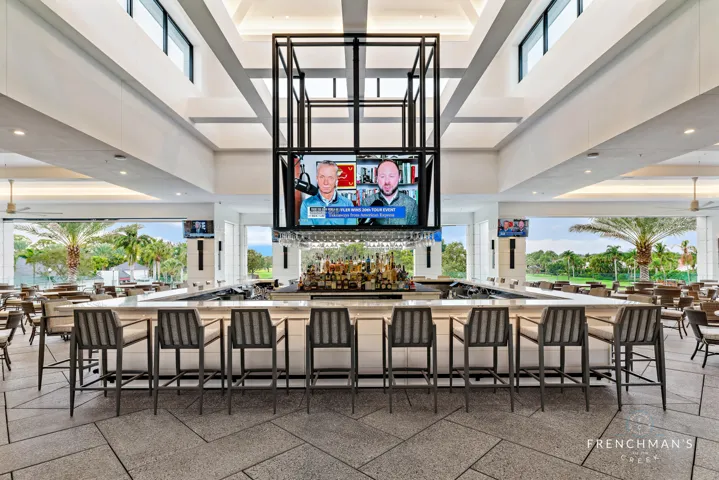 3-The_Sports_Bar