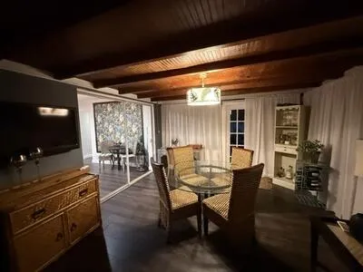 Multi use room.
