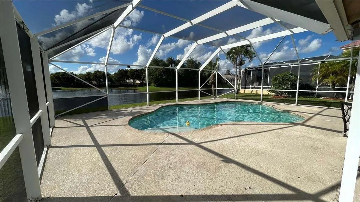 pool westplam