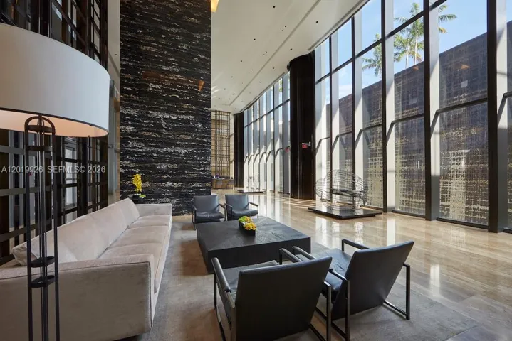 Common Area - Lobby