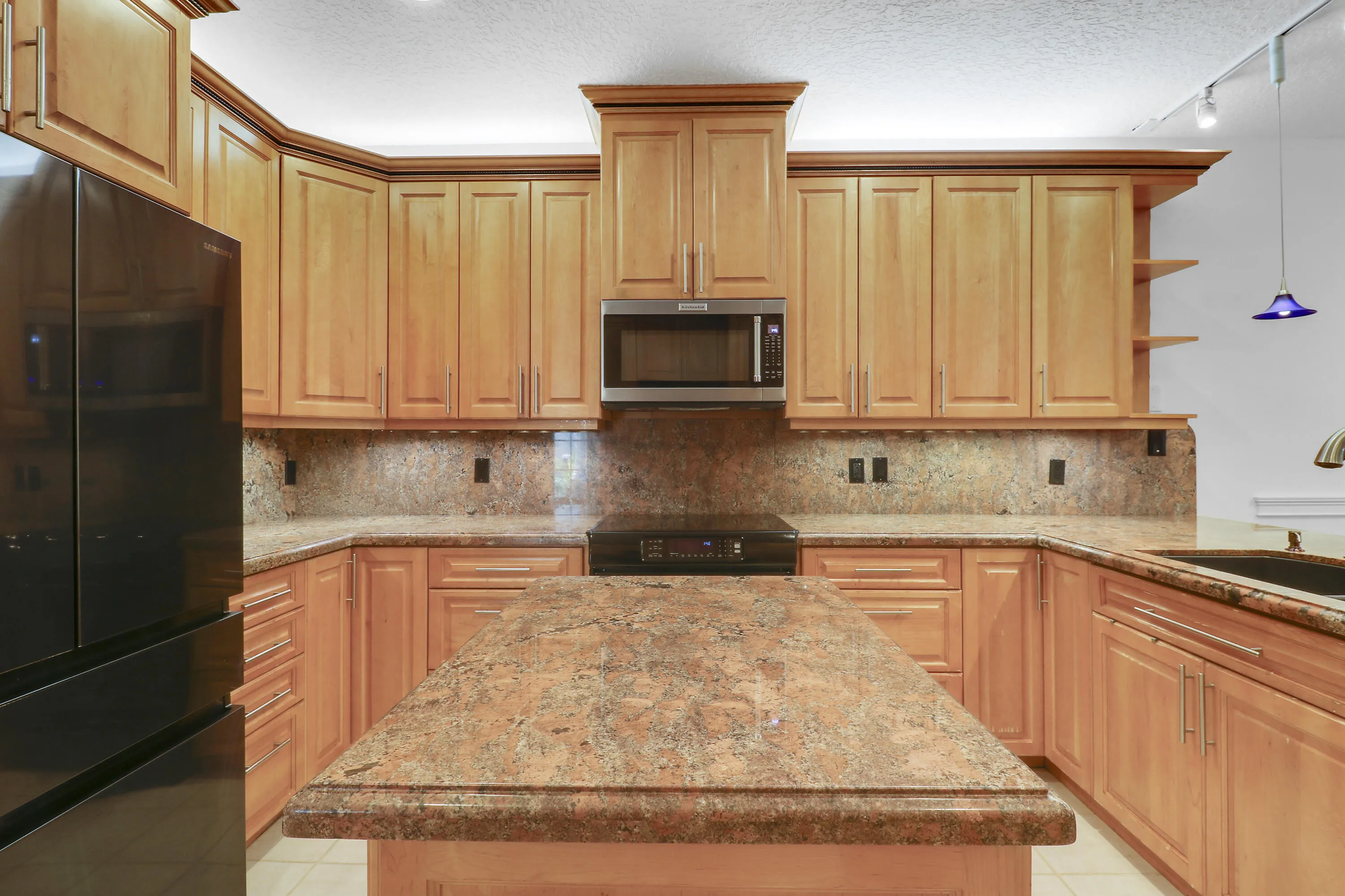 Property photo 35