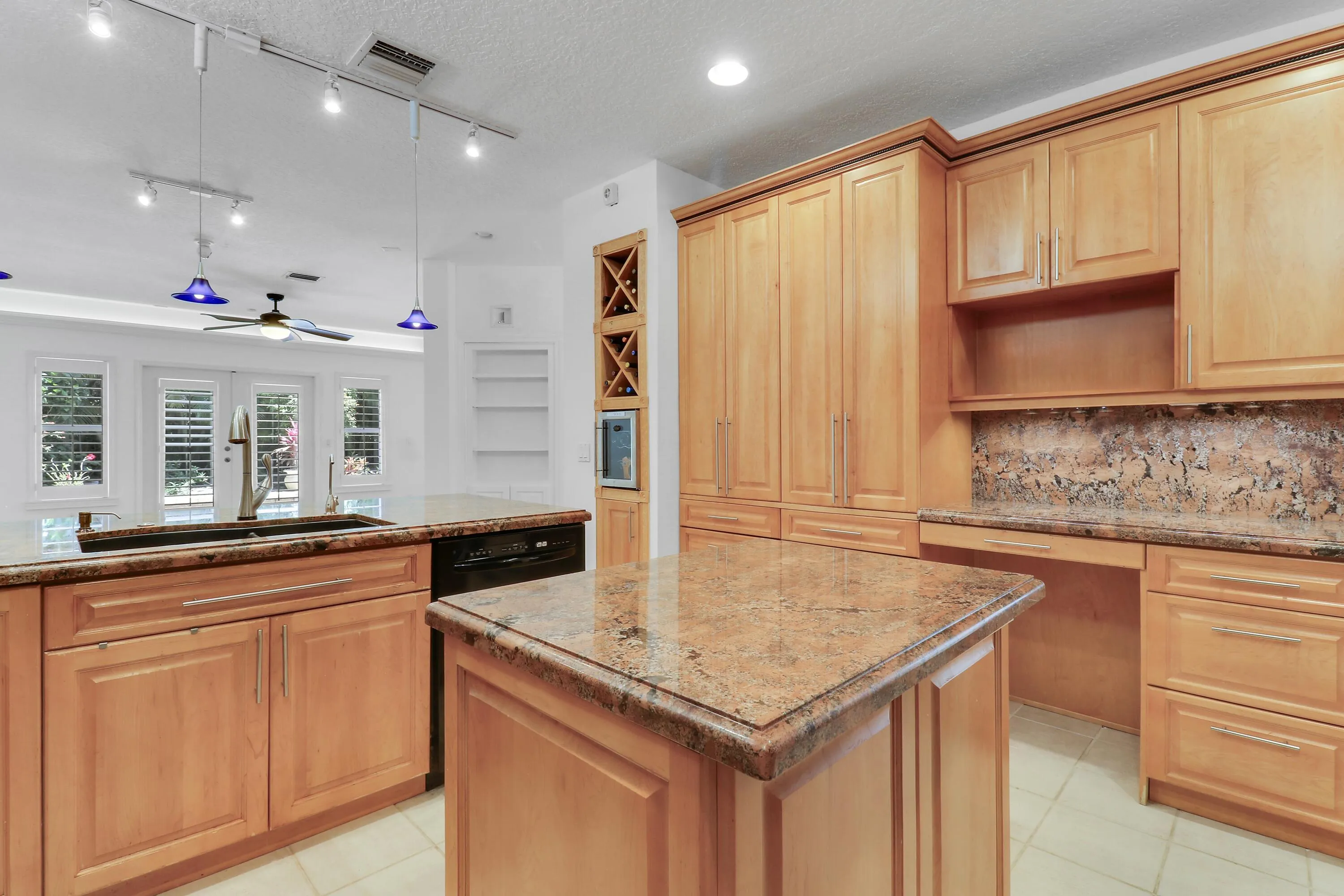Property photo 32