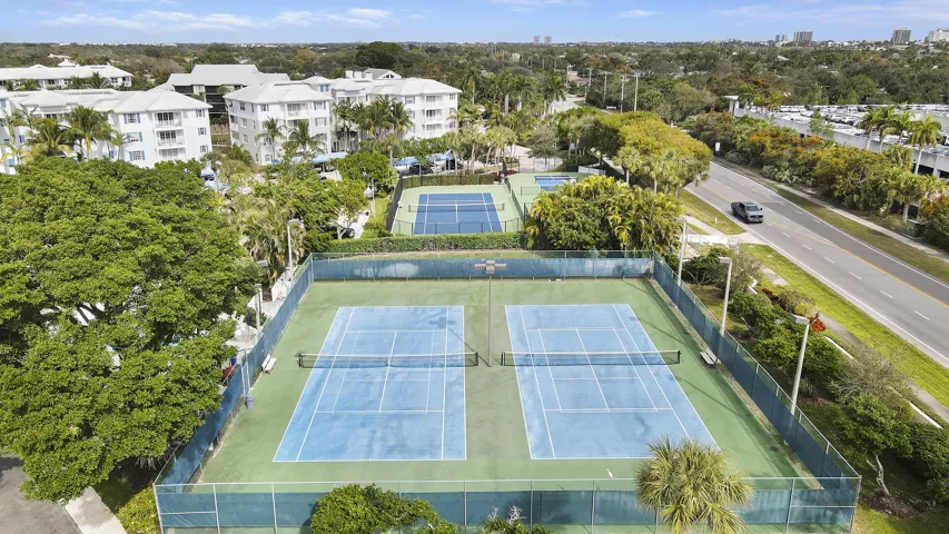 Tennis