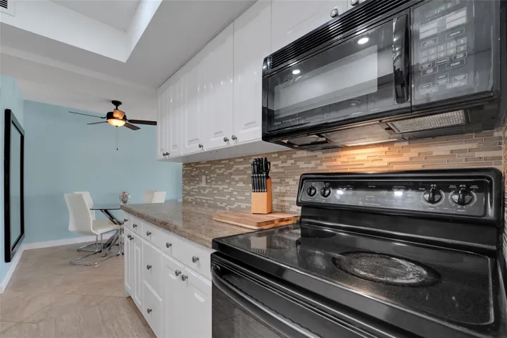 Spacious Kitchen