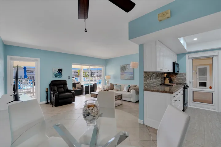 Living/Kitchen