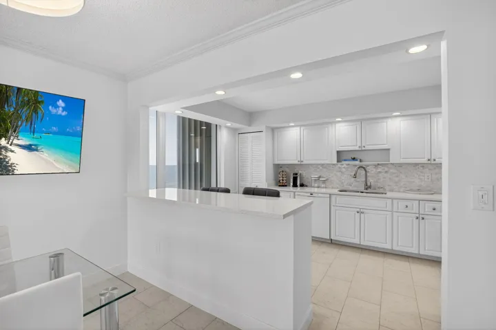 04 Kitchen