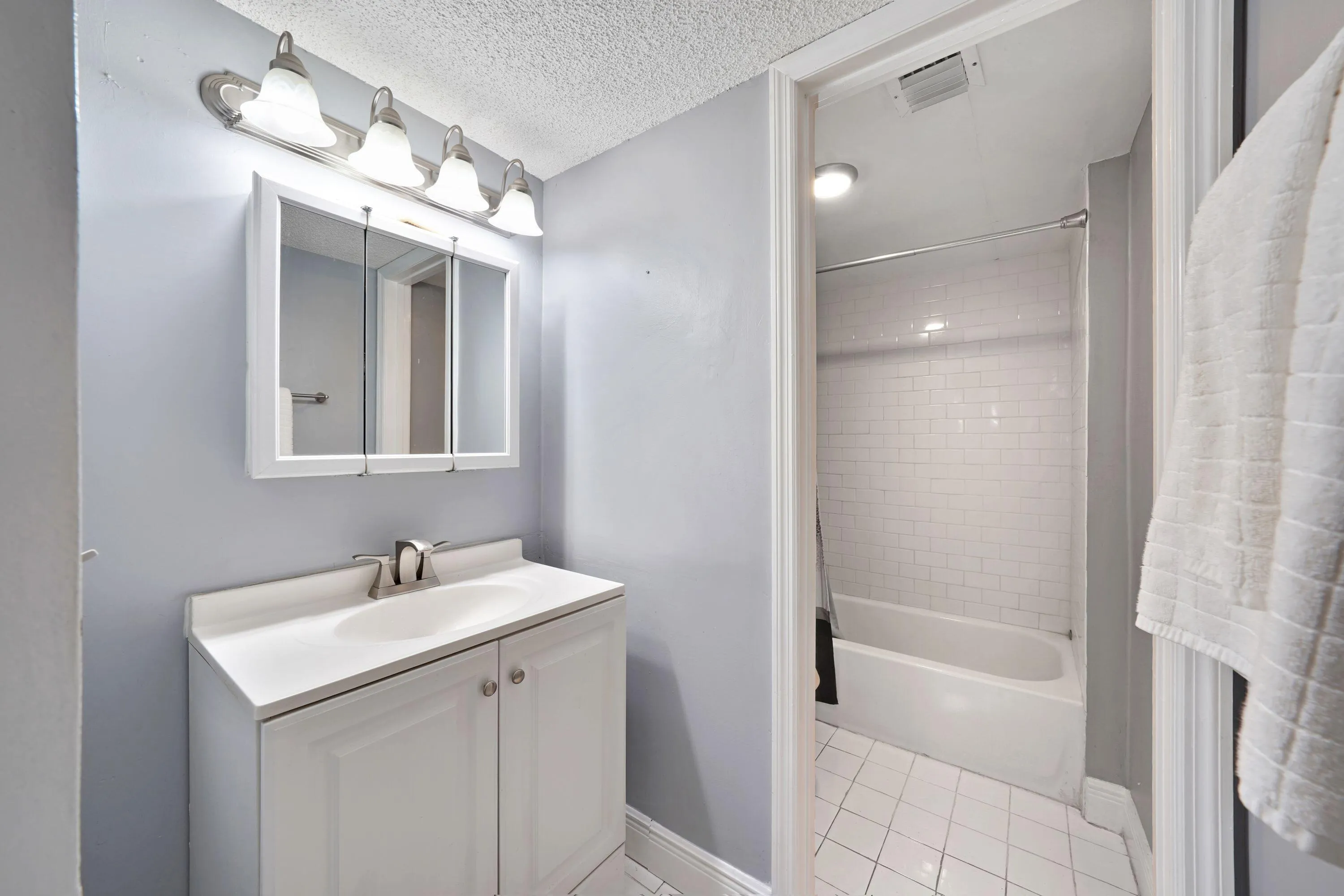 Primary Bathroom with tub