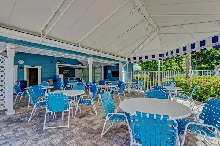 716 ODC Outdoor Dining