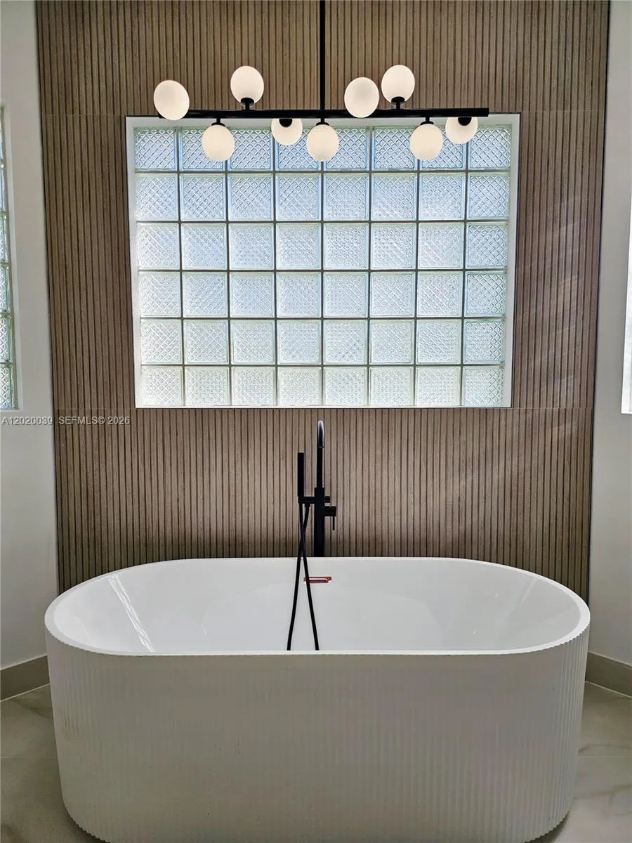 Property photo 65