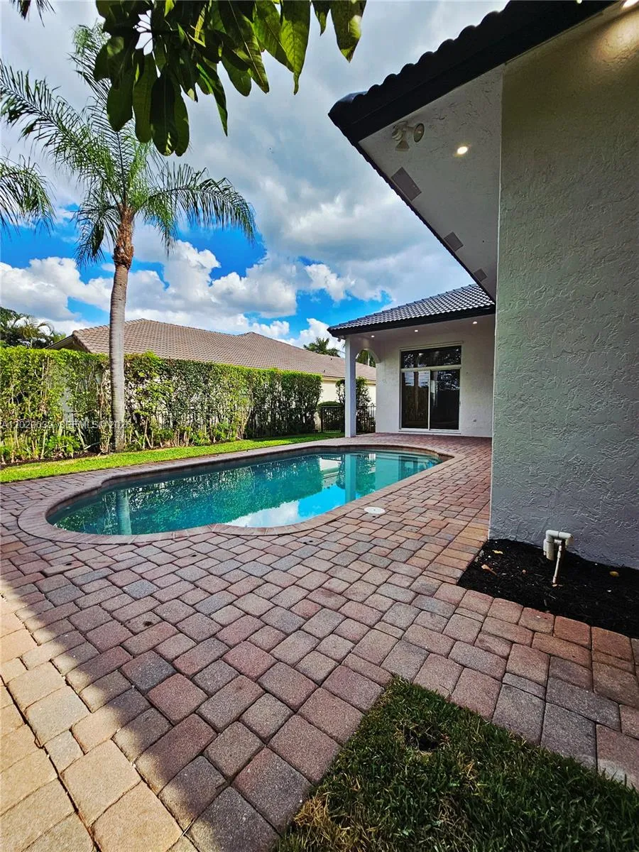 Property photo 108