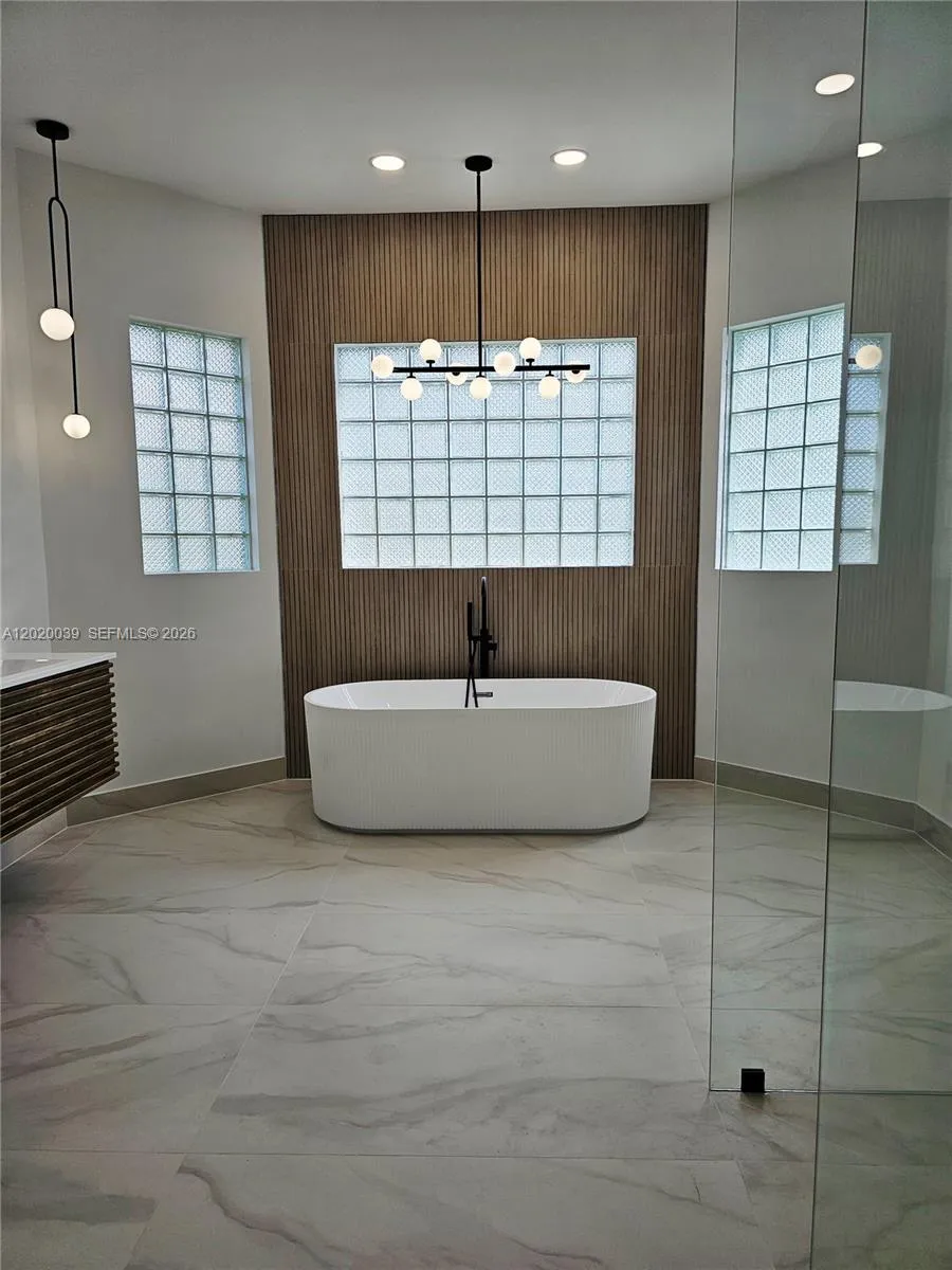 Property photo 61