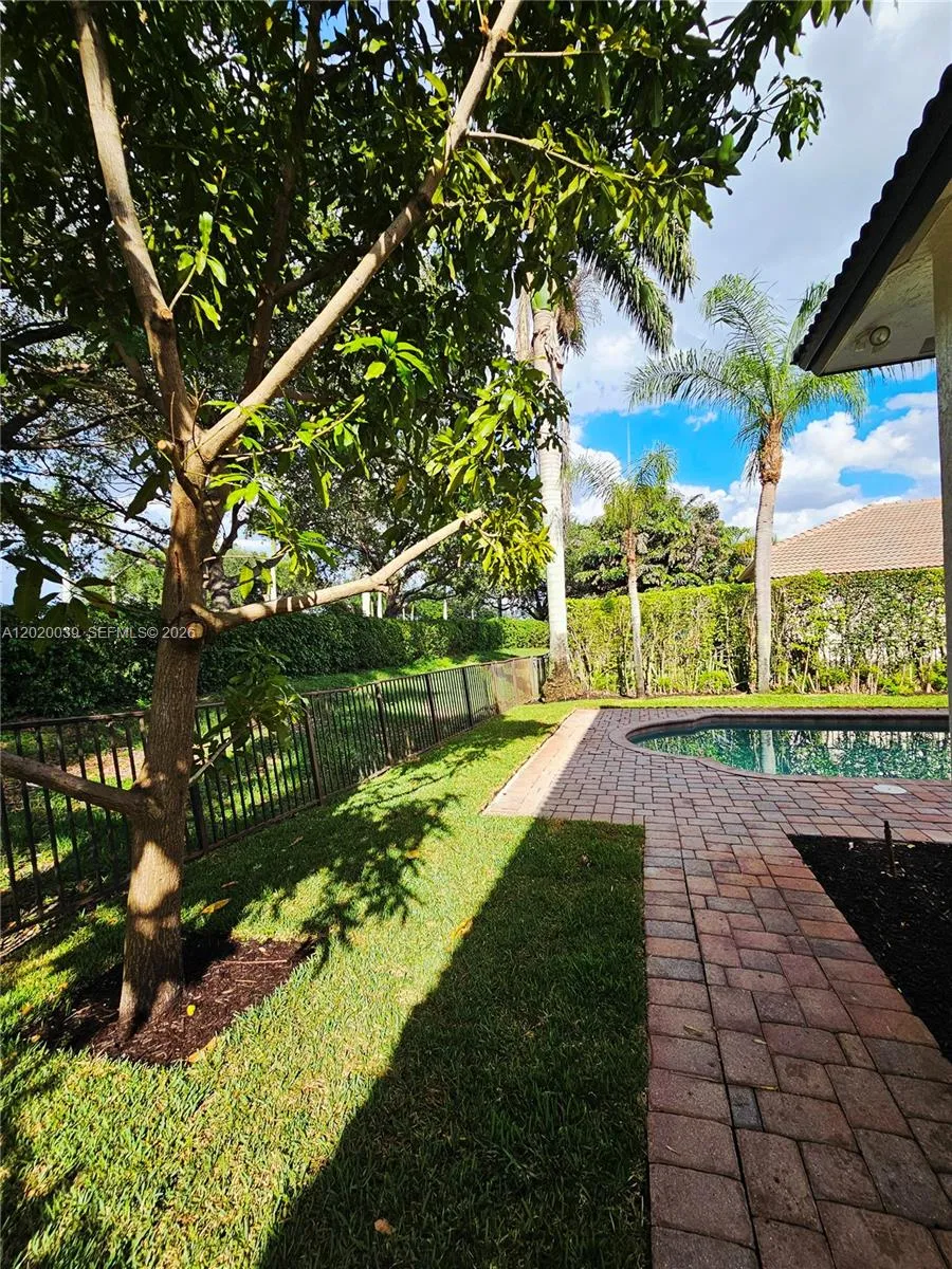 Property photo 114