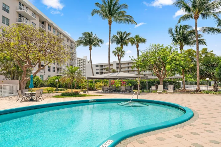 34-web-or-mls-2851-s-ocean-blvd-6-f