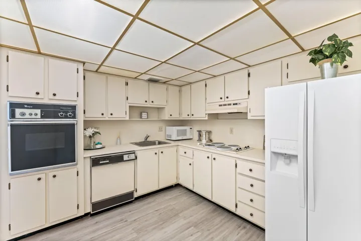 6-web-or-mls-2851-s-ocean-blvd-6-f
