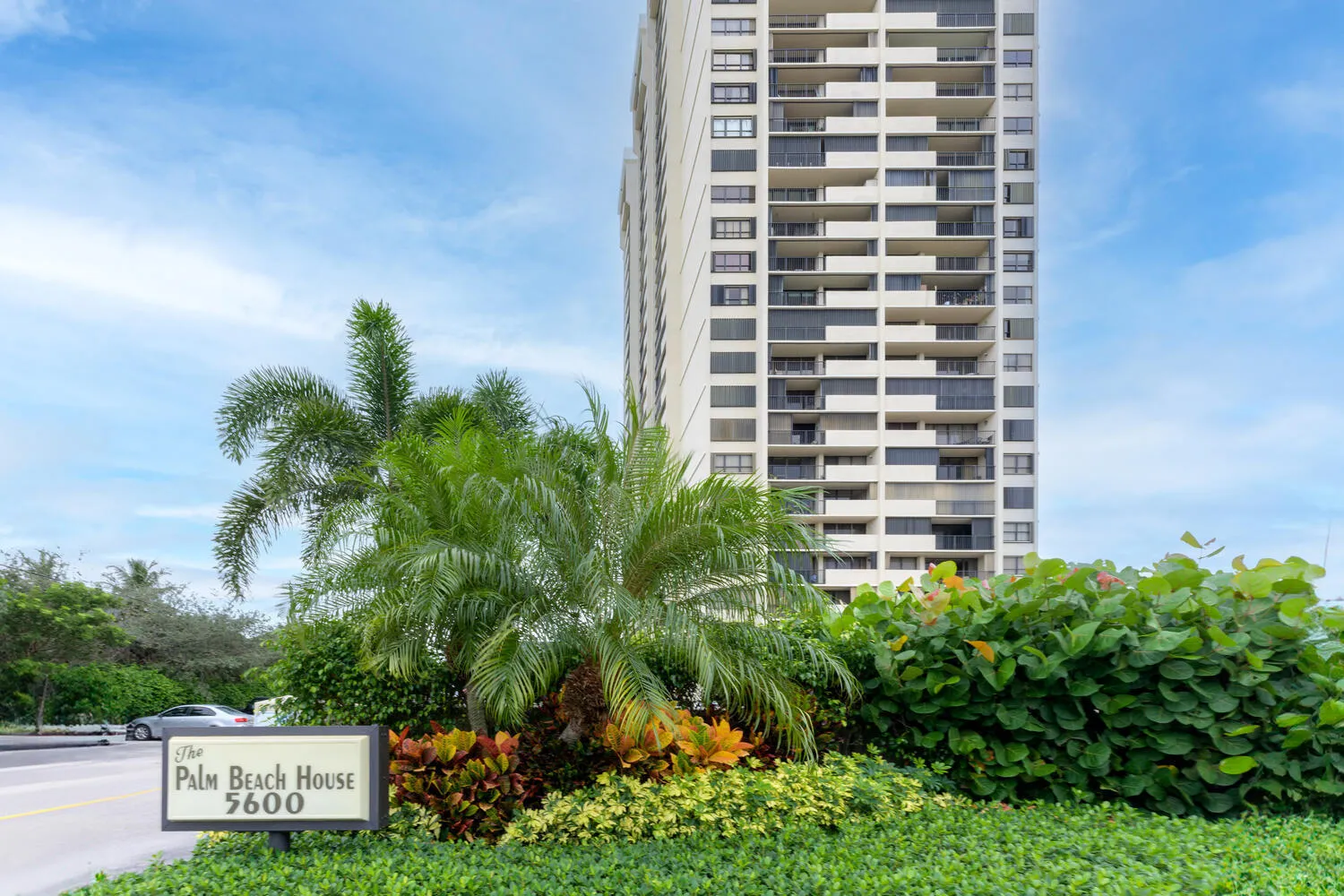 5600 N Flagler Dr Apt 2205-large-013-001