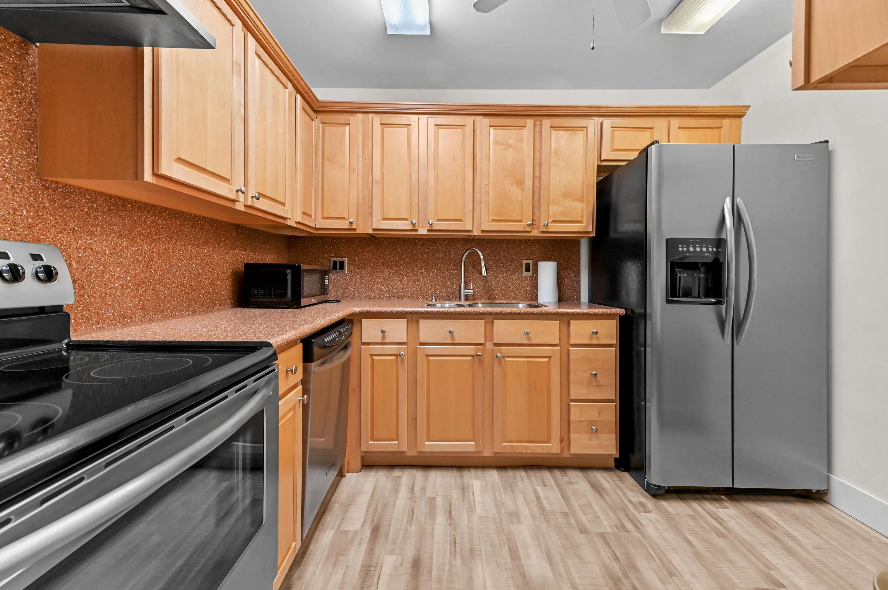11 Kitchen 01