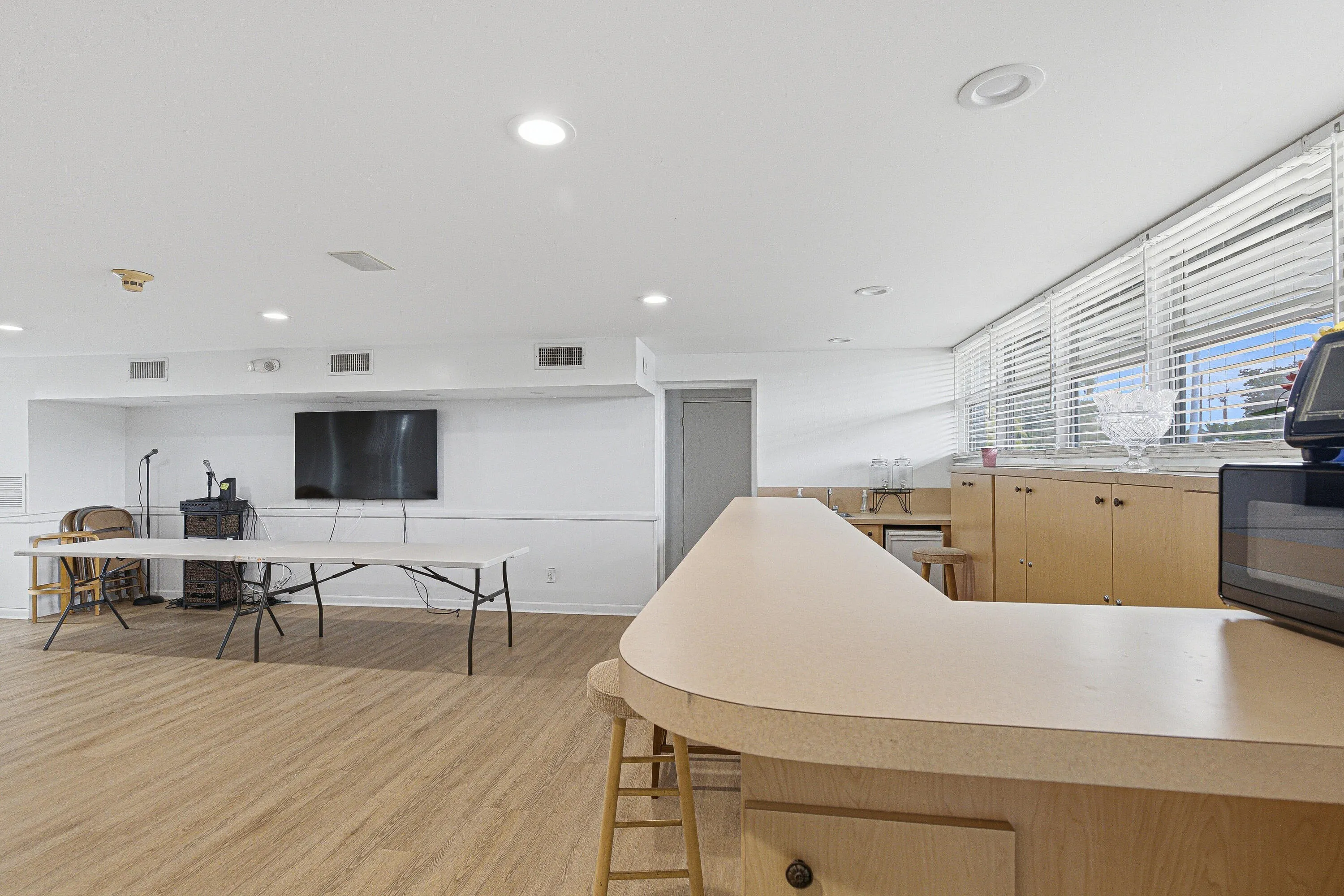 Meeting Room-Entertainment