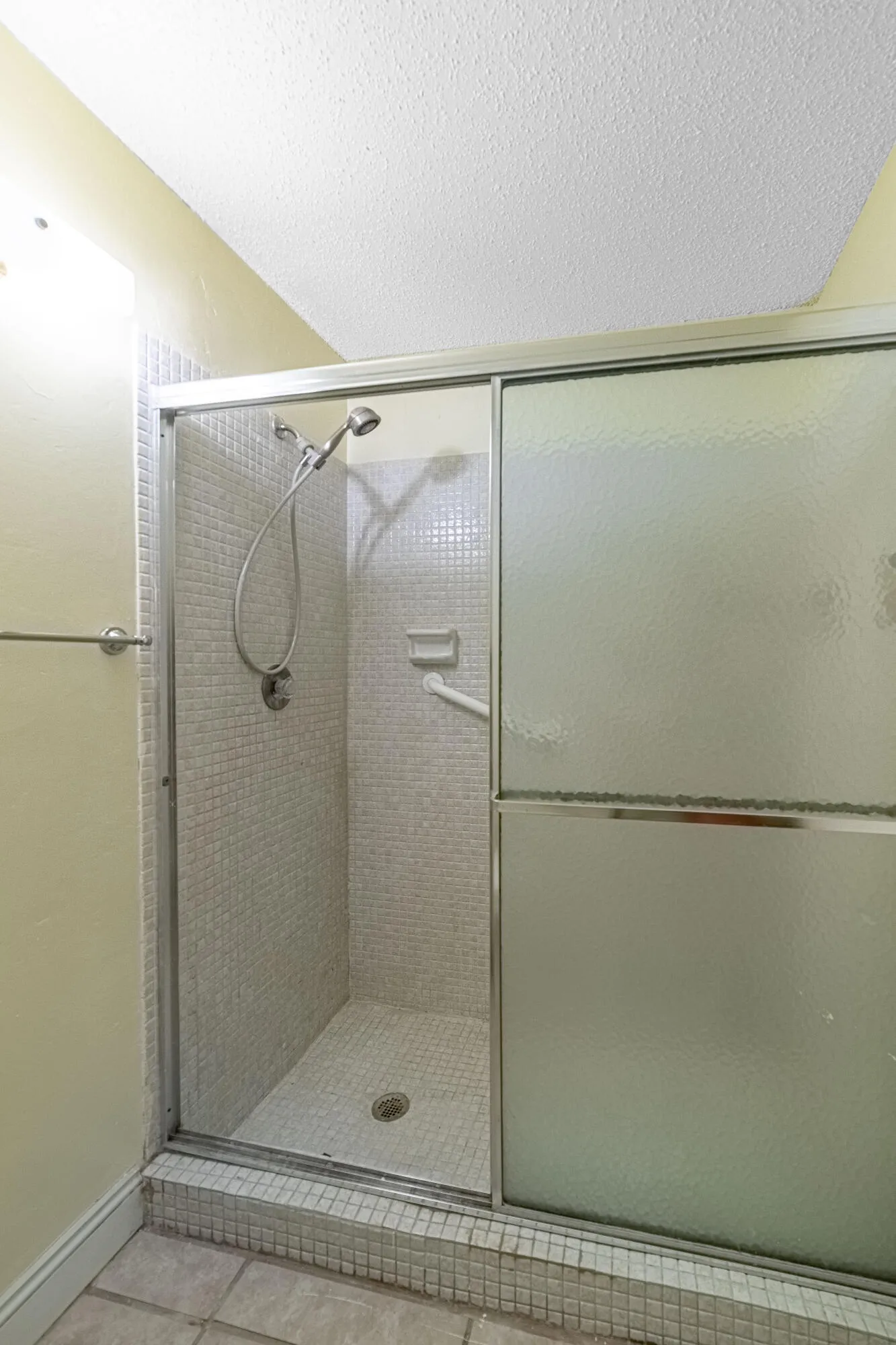 Bedroom-Shower