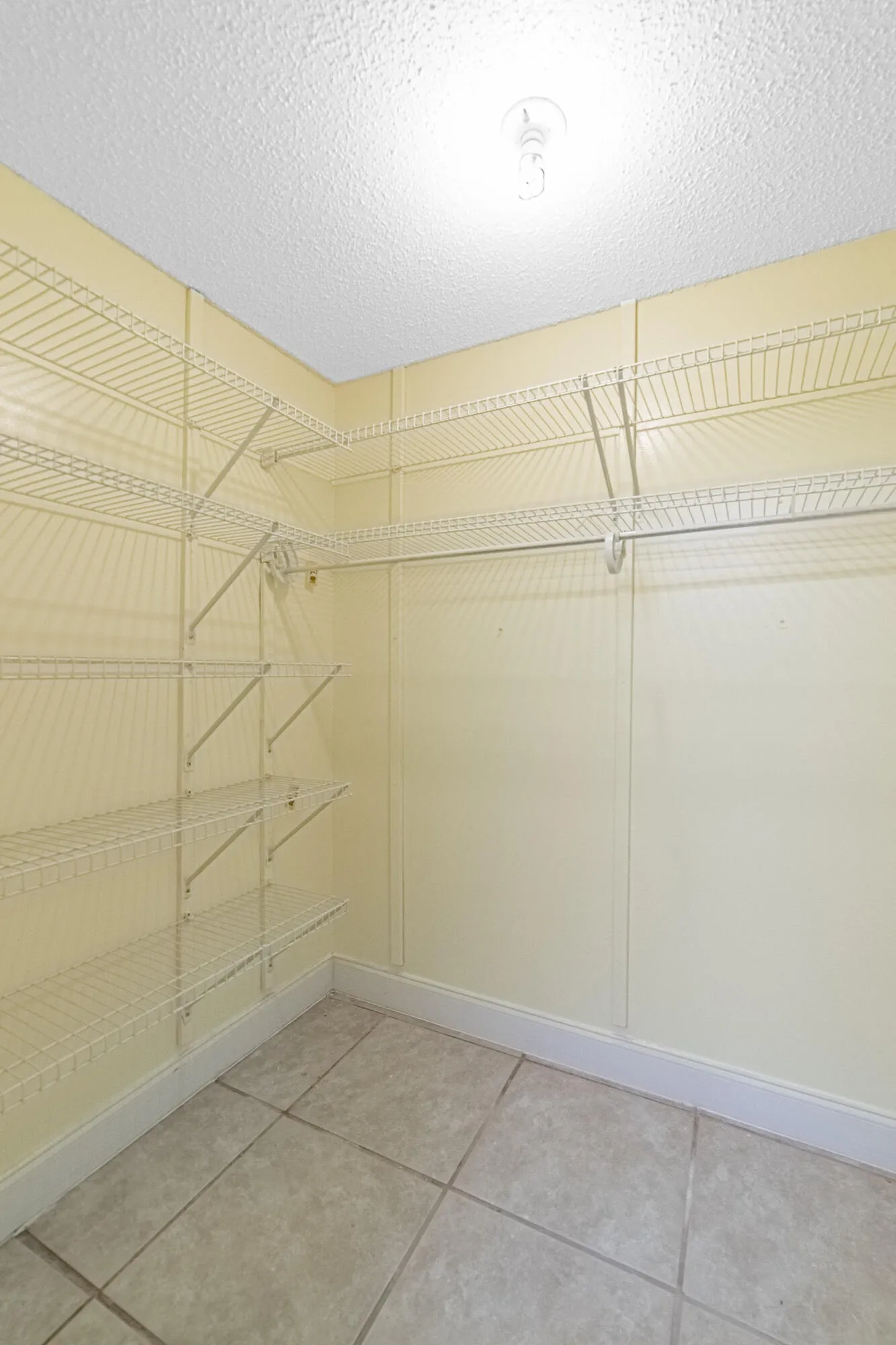 Bedroom-Closet