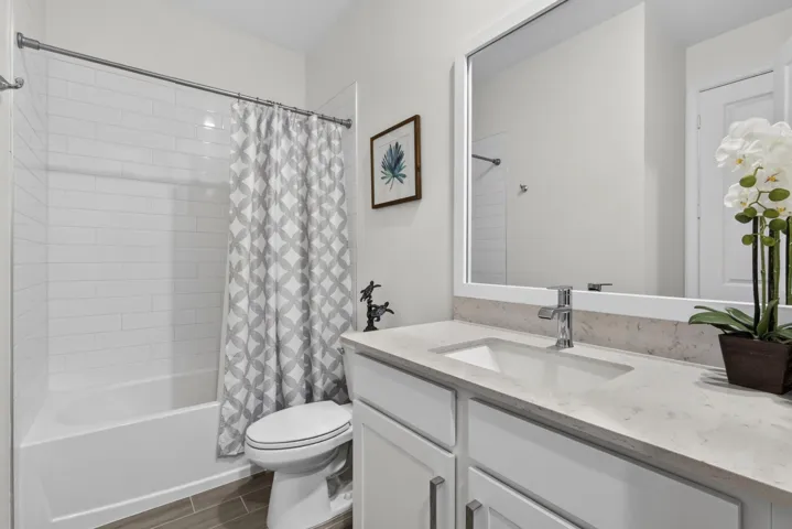 Ensuite Bathroom Bedroom 2
