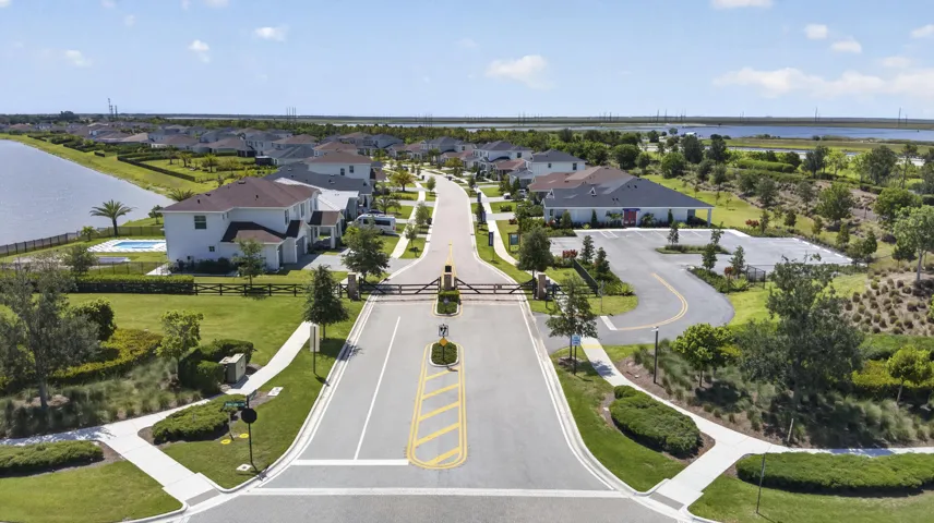 The property offers a convenient view of the private, resident-only gated entrance, which saves time by avoiding the main gate traffic when accessing Tackle Box Trail