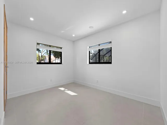 Photo 39