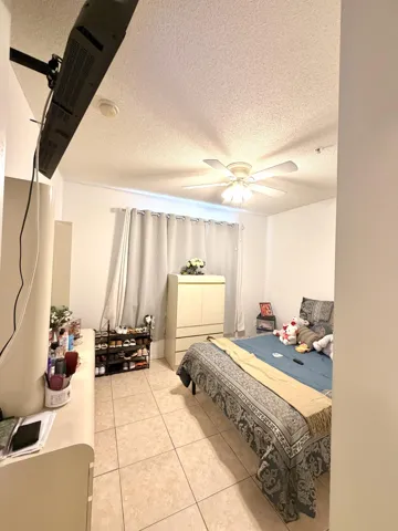 Pics for 6020 W Sample Rd