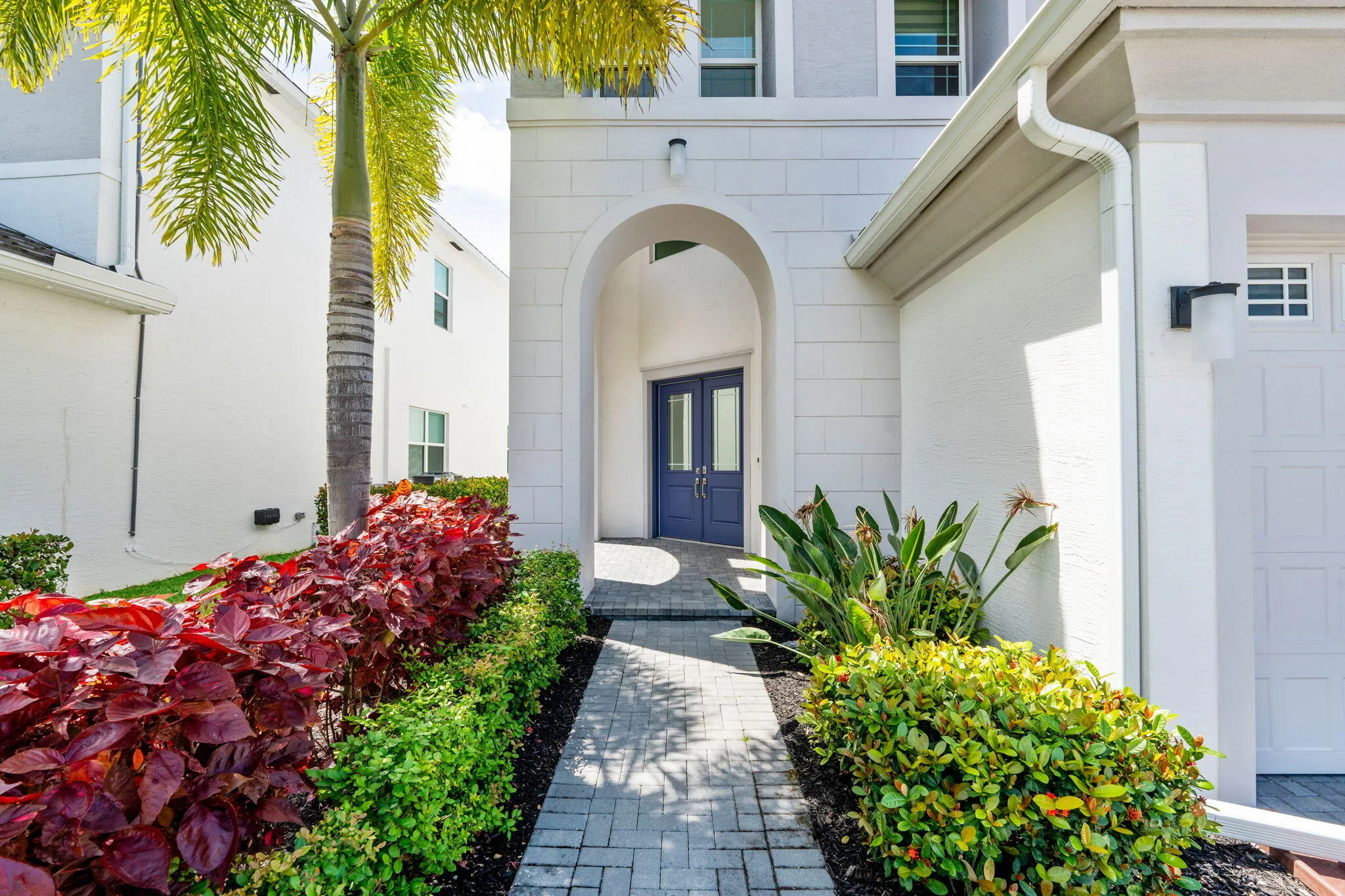 5-web-or-mls-A7404811