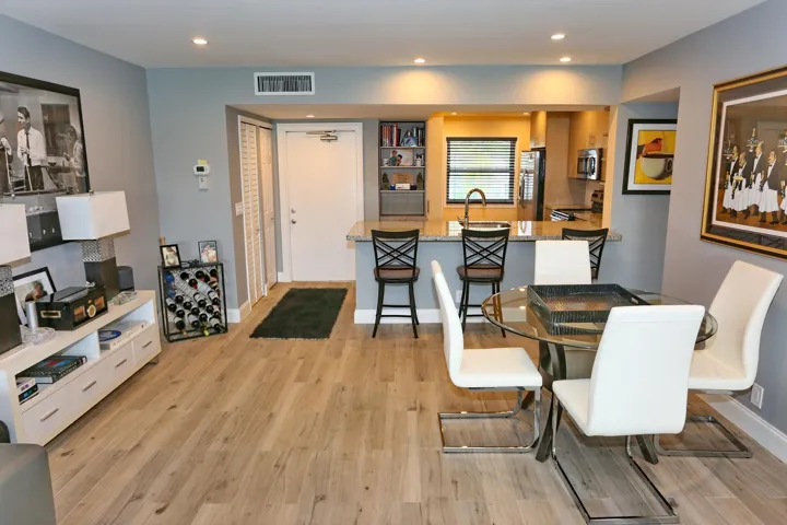011-009-Dining Room-1500x1000