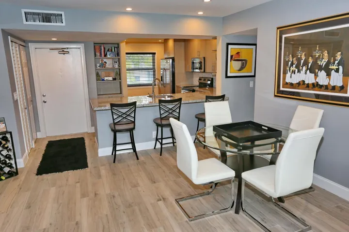 010-030-Dining Room-1500x1000