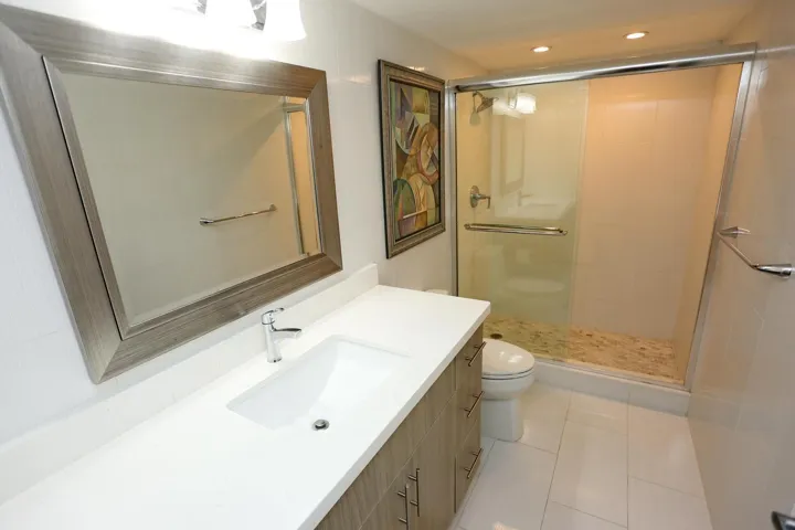 028-044-Master Bathroom-1500x1000