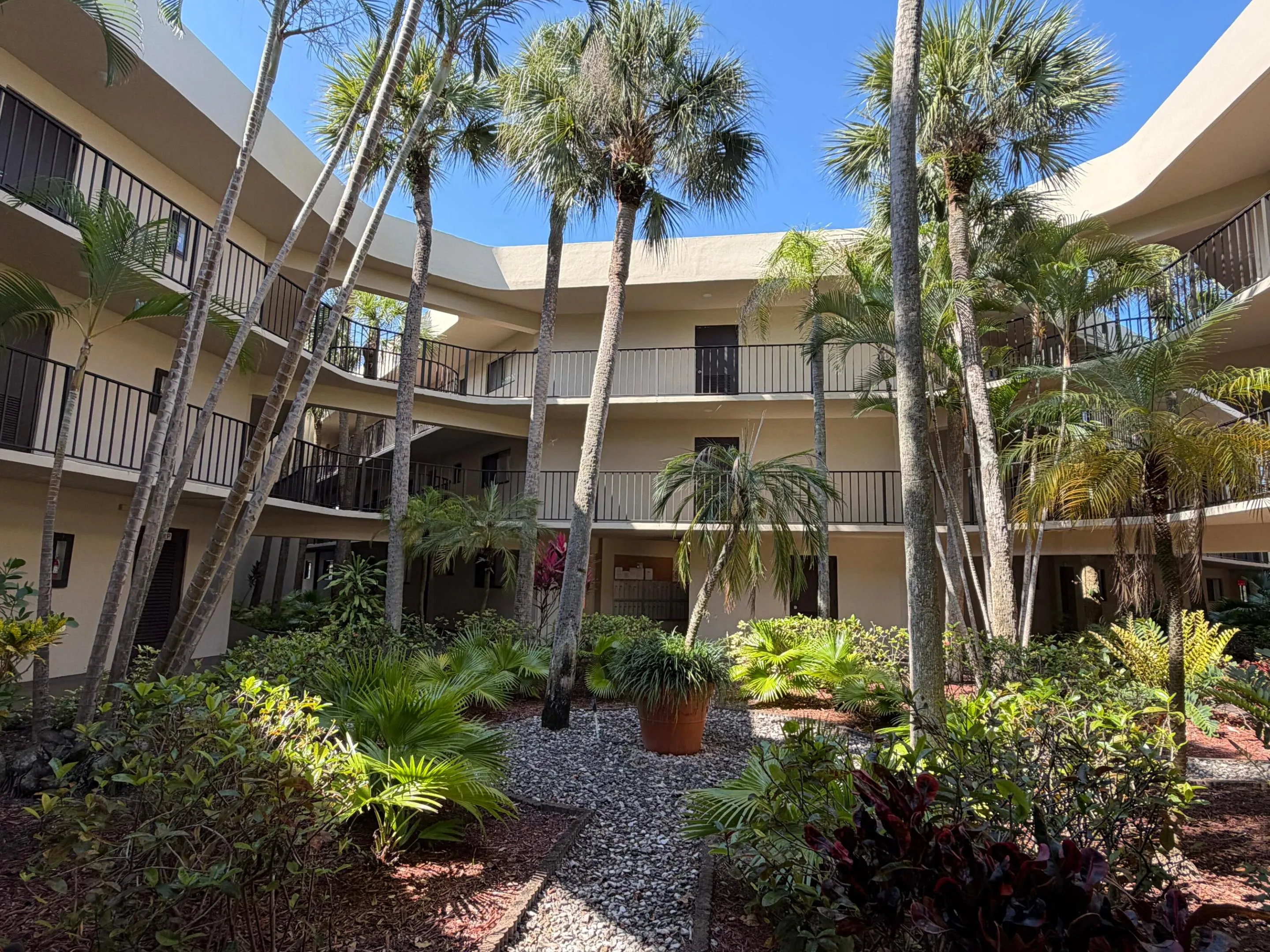 Beautiful design, courtyard style building