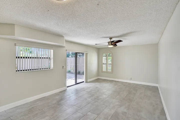 Bright and Spacious Living and Dining area comboination