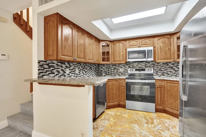 All new kitchen and Stainless appliances