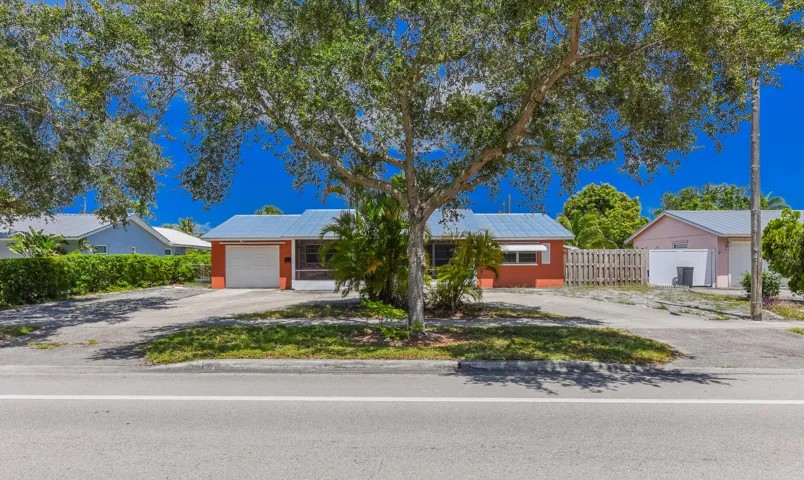 928 Prosperity Farms Rd_Claudia Ford_14