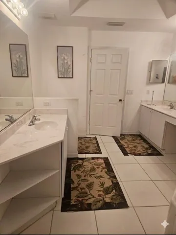 25 bathroom
