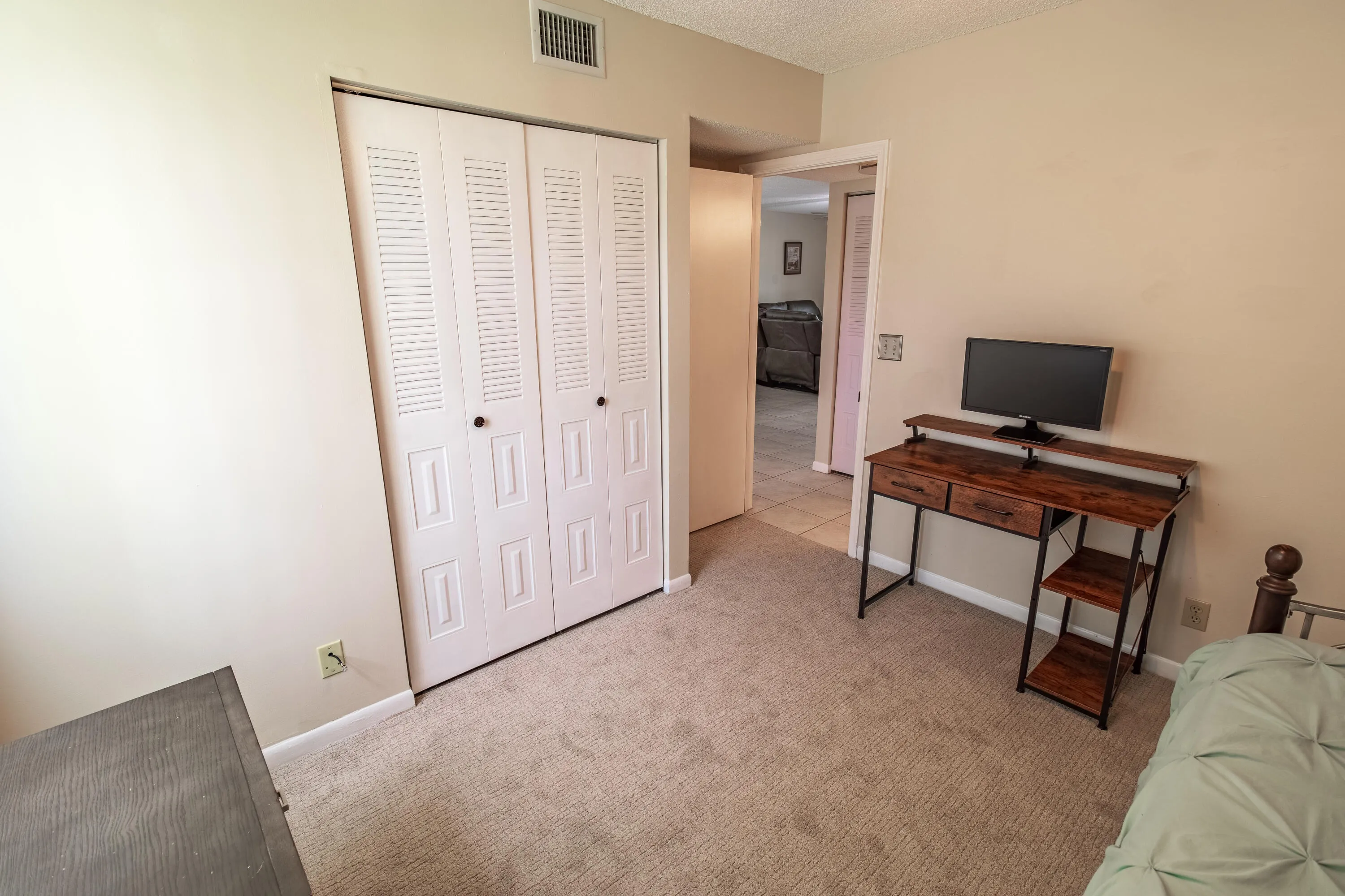 4688 Lucerne Lakes Blvd-24