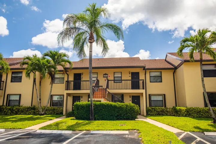4688 Lucerne Lakes Blvd-1